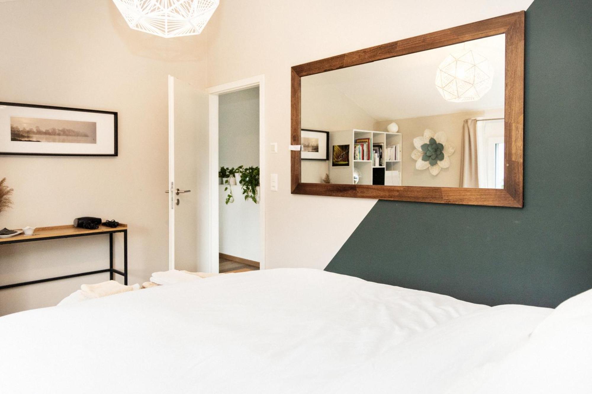 Chambre Lumineuse Dans Une Maison Moderne Apartment Treyvaux Exterior photo